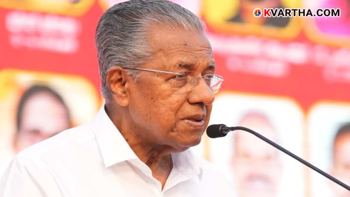 Chief Minister Pinarayi Vijayan addressing the media.