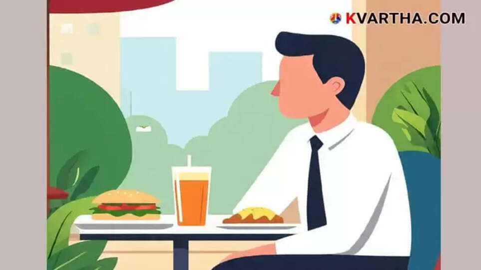 Symbolic image of an office worker during lunch.