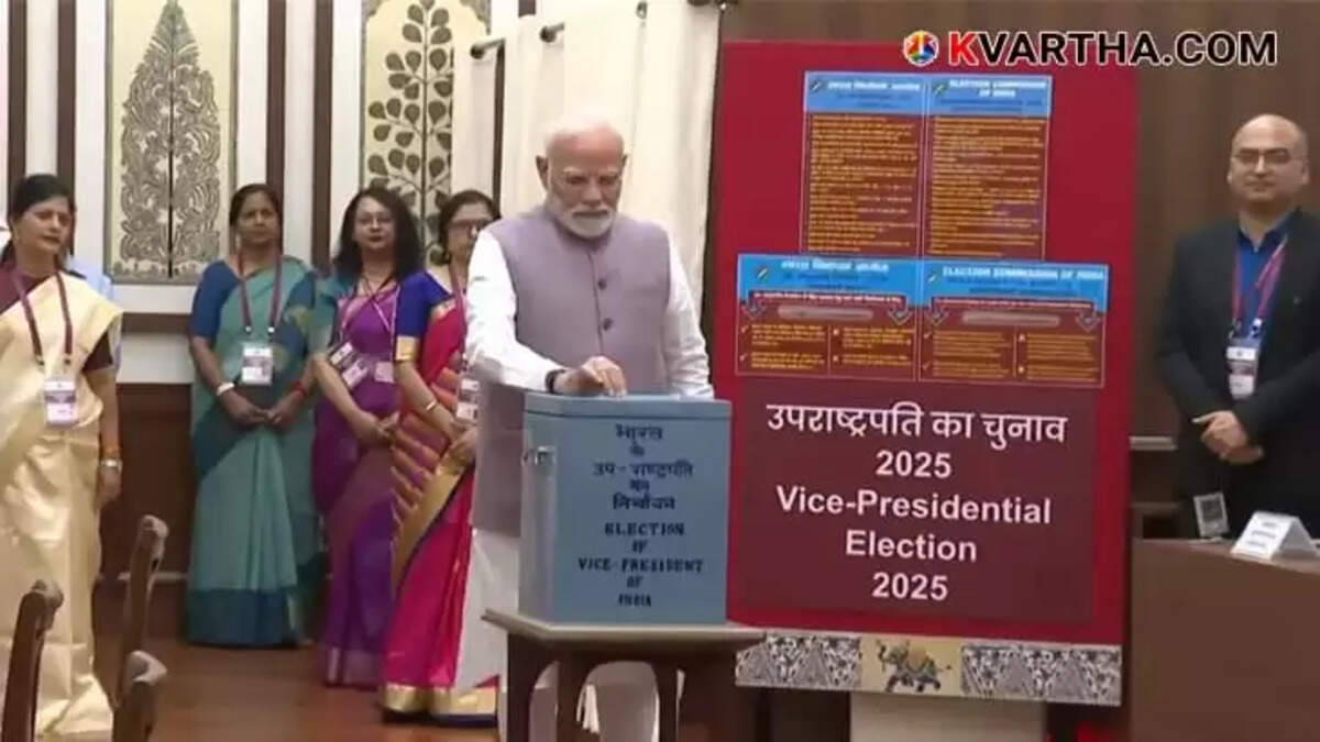 Vice Presidential Election Underway; PM Modi Casts Vote; INDIA Bloc's 'Conscious Vote' Appeal; BJP Calls it 'Shameless'