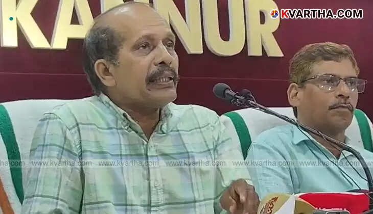 Qasim Irikkur conducting a press conference.