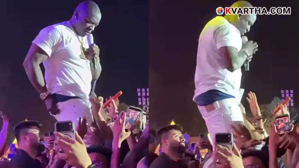 Akon performing live on stage at the Bengaluru concert