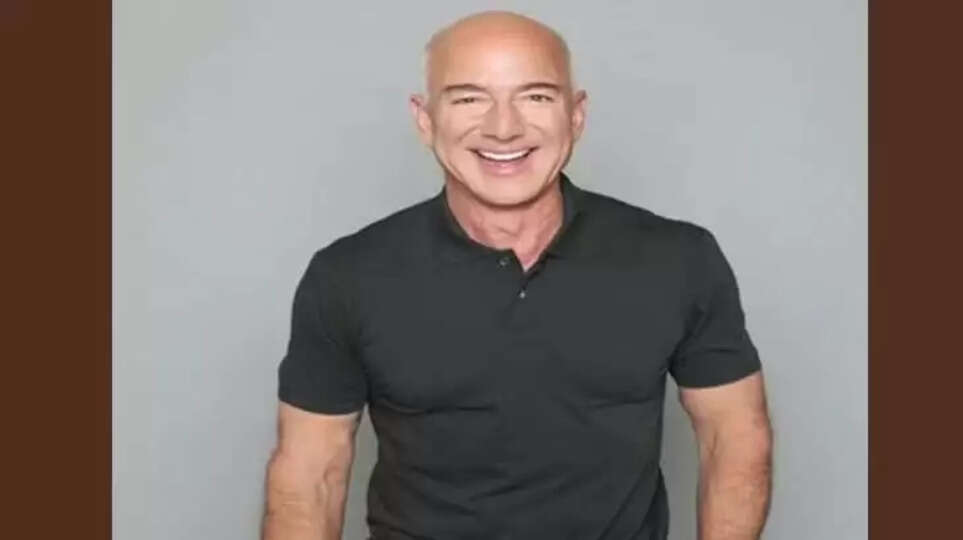 Bezos defends Washington Post&rsquo;s decision to end presidential endorsements