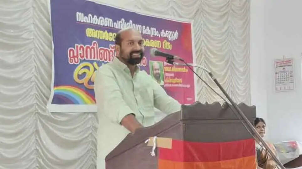 V Sivadasan MP raised the problems faced by nurses during the assembly; Demand to ensure decent working conditions, Kannur, News, V Sivadasan MP, Working conditions, Problems, Assembly, Salary, Kerala News