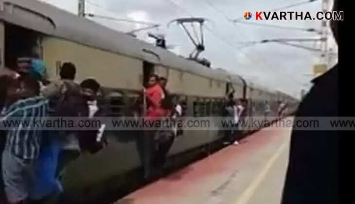 Passengers crowded inside the MEMU train.