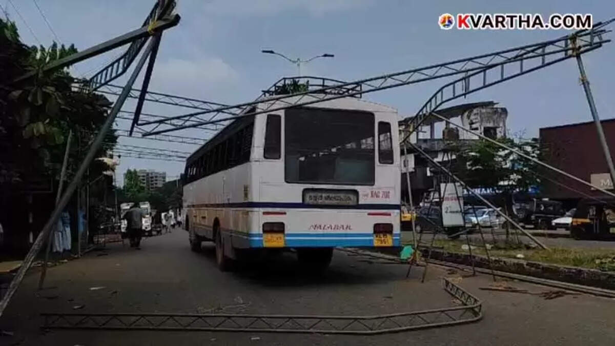 KSRTC bus crashes into protest tent in Kannur, worker injured
