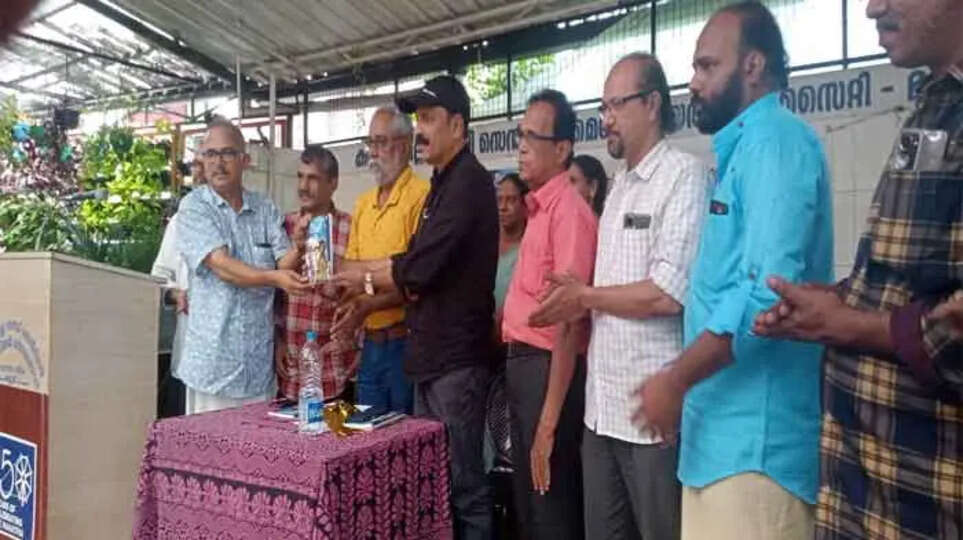 Bashheer Peruvalath Parambath, Ant Stories, book launch, Kannur, Malayalam literature, short stories, philosophical stories, Shihabuddeen Poythumkadavu, V.S. Anil Kumar, Mithun Manoj