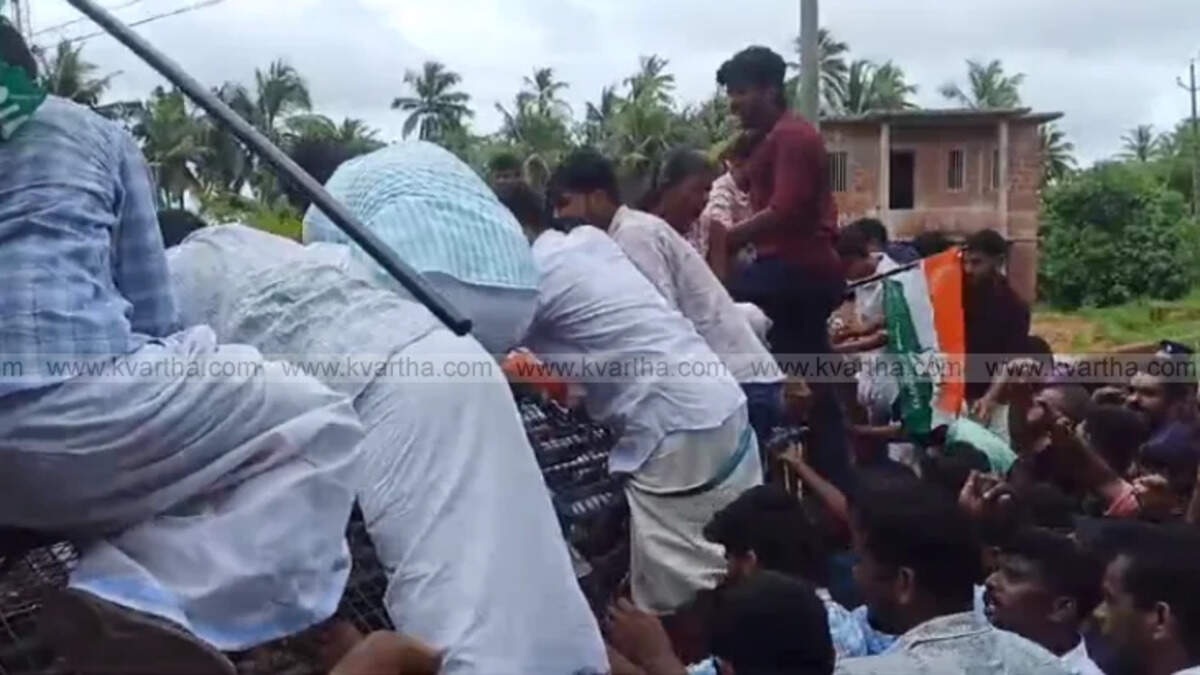 youth congress protest turns violent at pp divyas residence