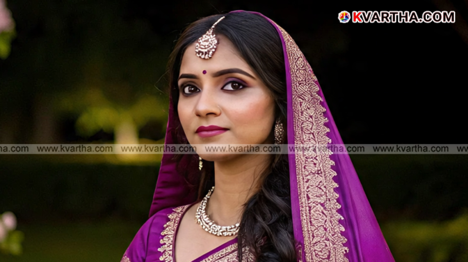 Image of gold jewellery representing the price hike in Kerala.