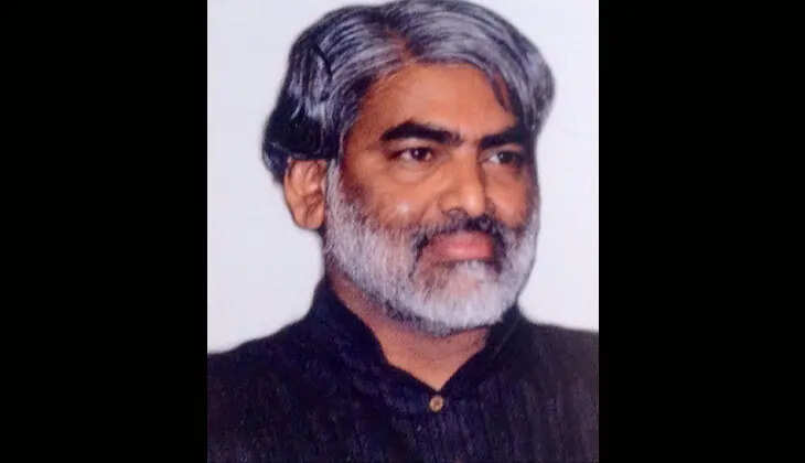 RSS Leader's Revelations Spark Controversy