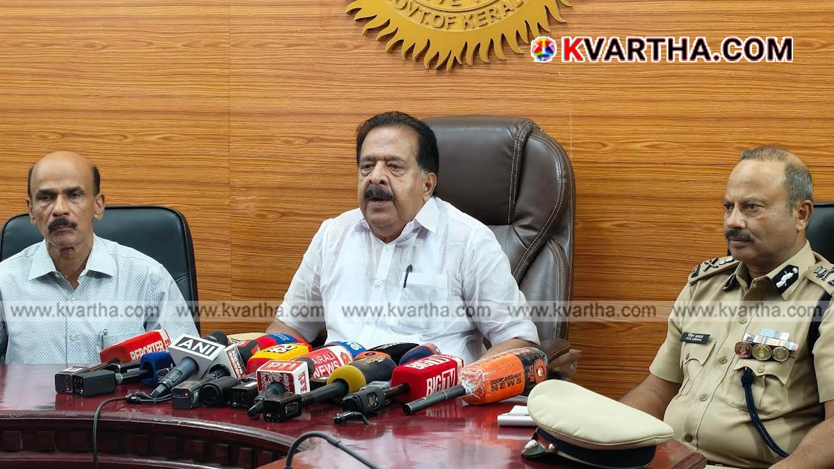 Home Minister Ramesh Chennithala chairing the review meeting.