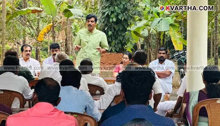UDF candidate KP Saju meets voters in person in Thalassery.