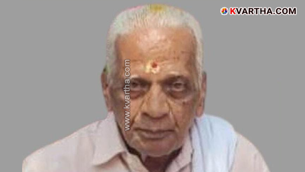  Black and white photo of renowned Thachushastra expert Kunjappa Keralavarman