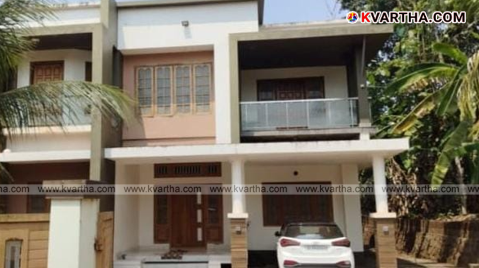 Police investigation at Nafisa Mansil in Kuttoor after 50 sovereigns of gold theft.