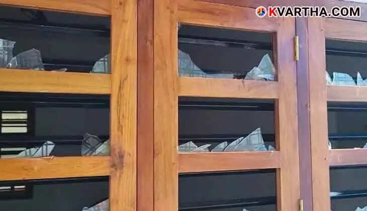 Congress Booth Office in Pinarayi Attacked with Petrol and Set on Fire