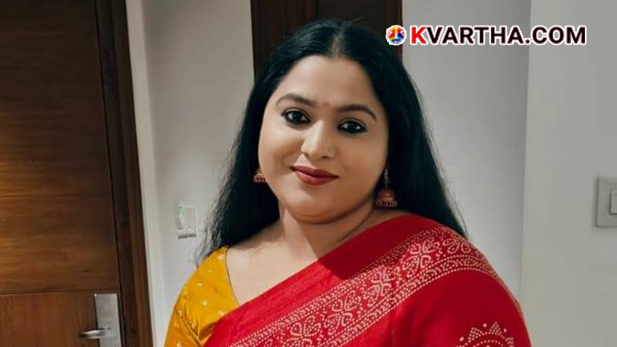 Actress Lakshmi Priya explaining her stance on the complaint.
