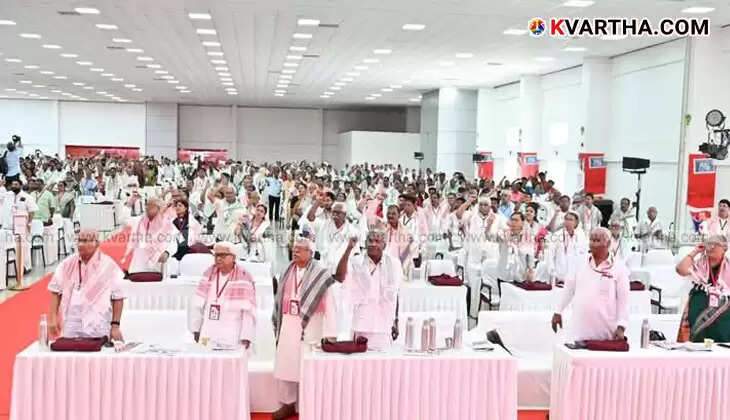 CPM Party Congress representatives wearing keffiyehs in Madurai, April 2025, expressing solidarity with Palestine.