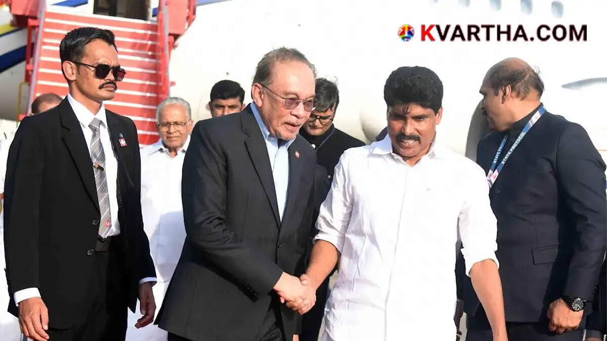 Image reflecting Malaysian Prime Minister Anwar Ibrahim's visit to Markaz in Kozhikode