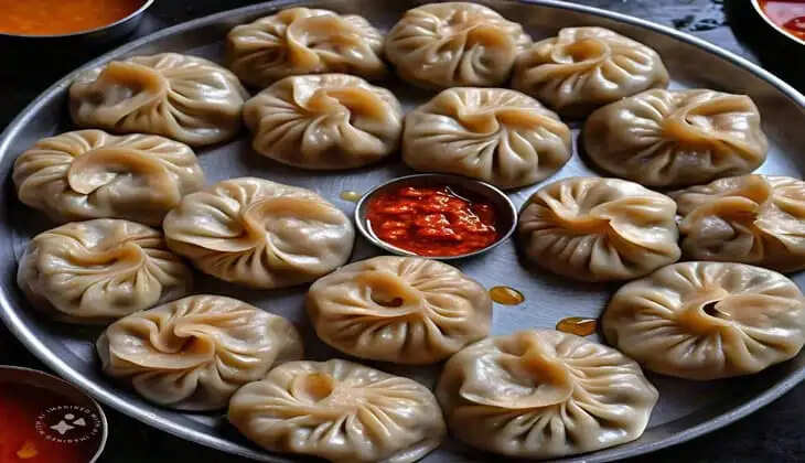 Woman Dies, 60 Hospitalised After Consuming Momos in Banjara Hills