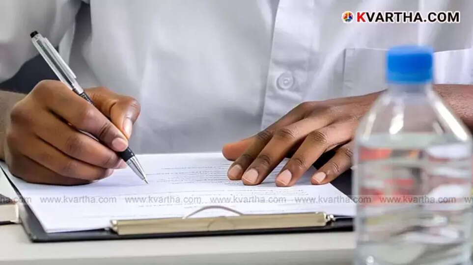 Students waiting for Kerala SSLC exam results 2025.