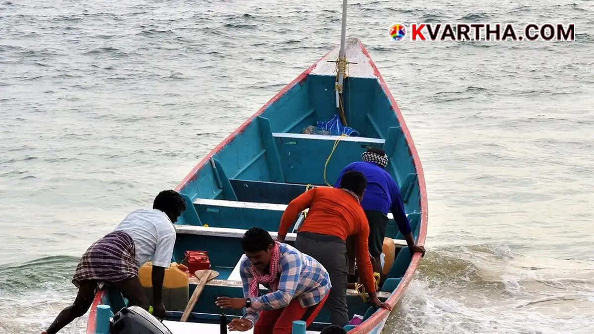Fishermen working on their boats in Kerala