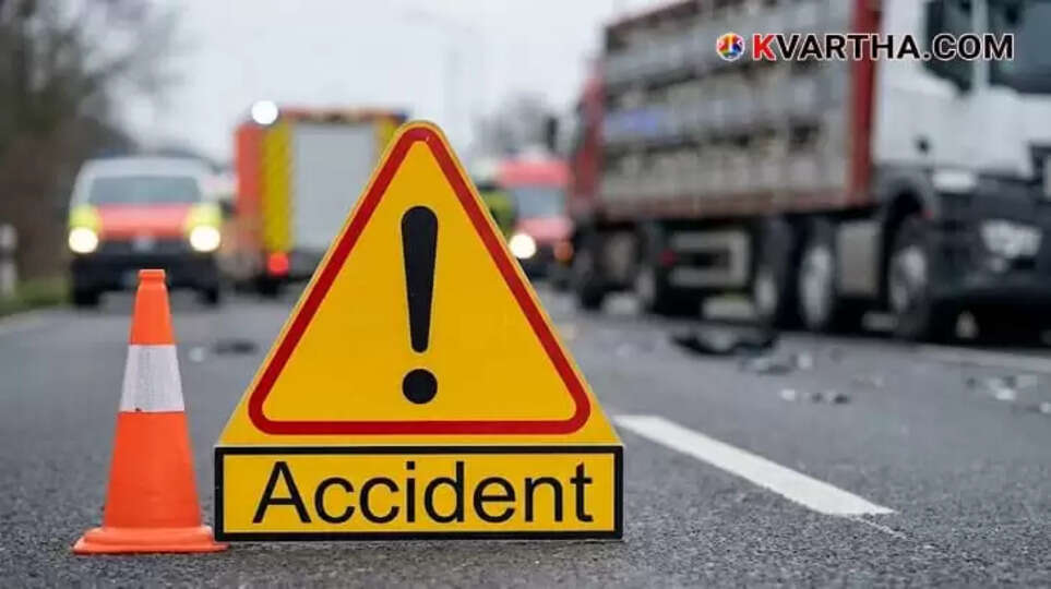 Image Representing Four Sabarimala pilgrims, including a seven-year-old, die in a road accident in Karnataka