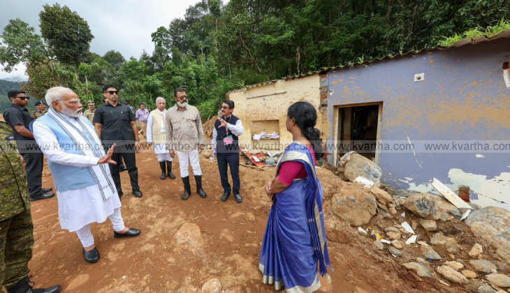 pm modi assures kerala of full support after landslide