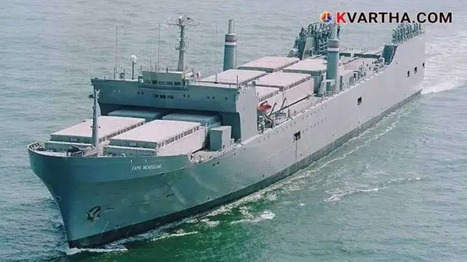  Iran's Khatam Al-Anbiya Claims Attack on US Naval Support Ship Near Oman, Asserts Respect for Omani Sovereignty