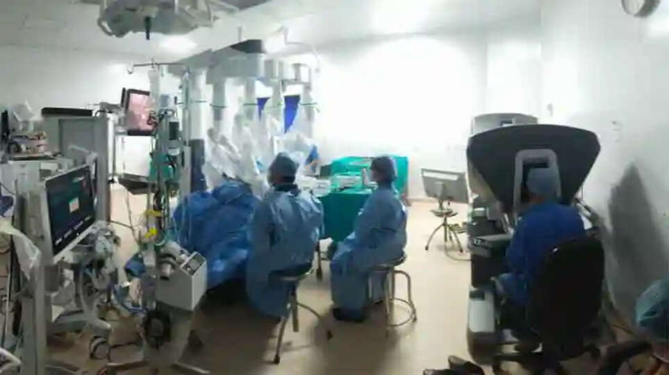 Robotic surgery becomes a reality at Malabar Cancer Centre, Thiruvananthapuram, News, Robotic surgery, Health,Malabar Cancer Centre, Kerala News