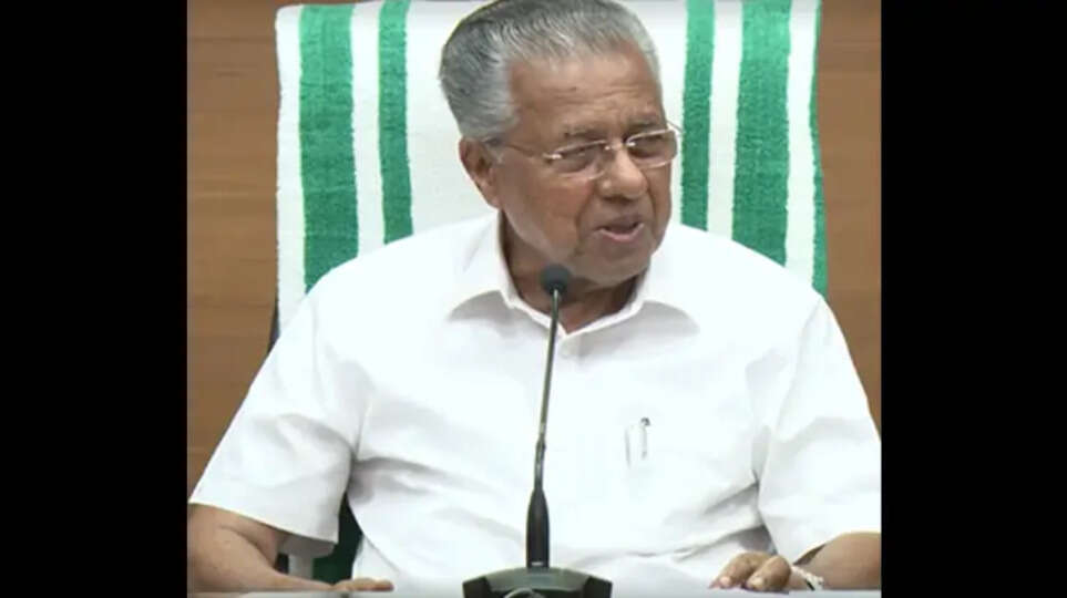Chief Minister Pinarayi Vijayan addressing a press conference