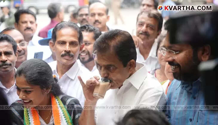 KC Venugopal MP interacting with youth at Kuravankonam Food Court with UDF candidate Vaishnavi Suresh.