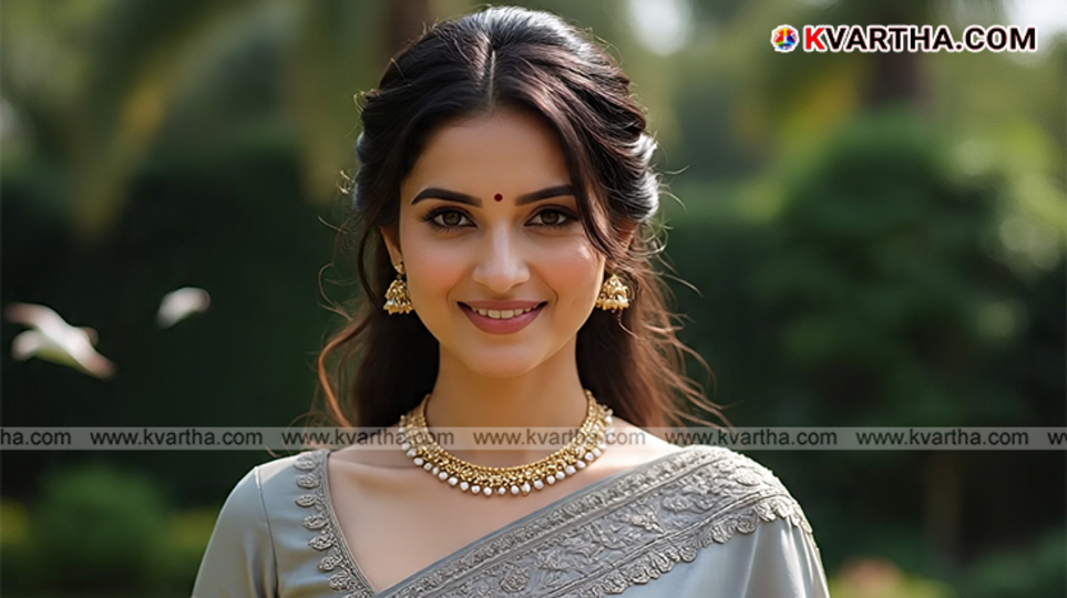 Gold ornaments representing rising gold prices in Kerala