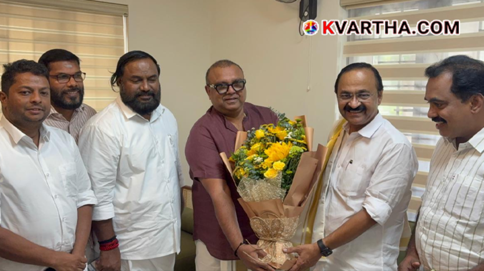 BDJS State President Thushar Vellappally meeting Chief Minister V D Satheesan.