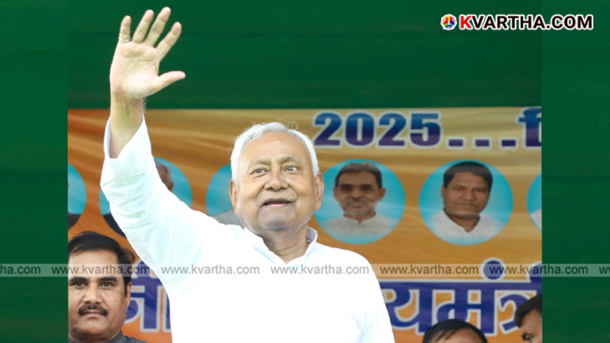 Nitish Kumar with NDA leaders during a political meeting.