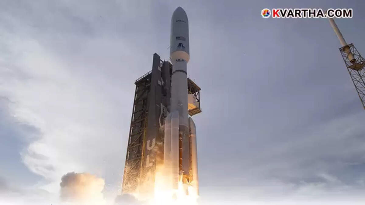  Amazon's Kuiper satellites launch on a United Launch Alliance Atlas V rocket.