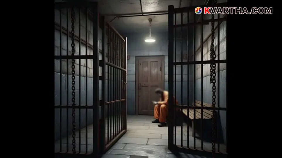 19-year-old arrested for extorting MLAs by impersonating Amit Shah's son.