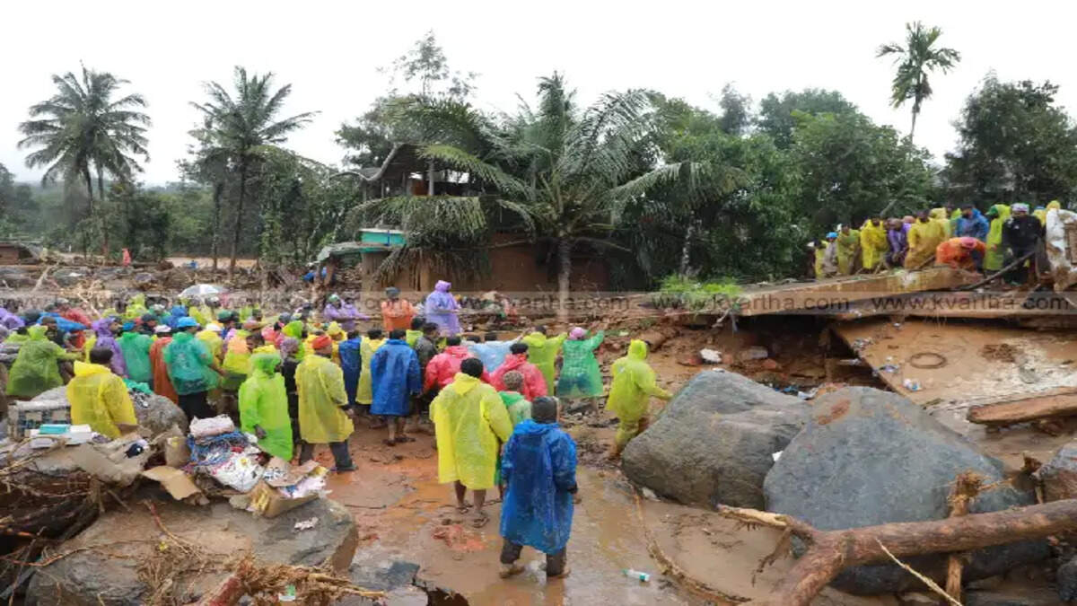 wayanad chooralmala landslide 32 bodies 25 body parts reco
