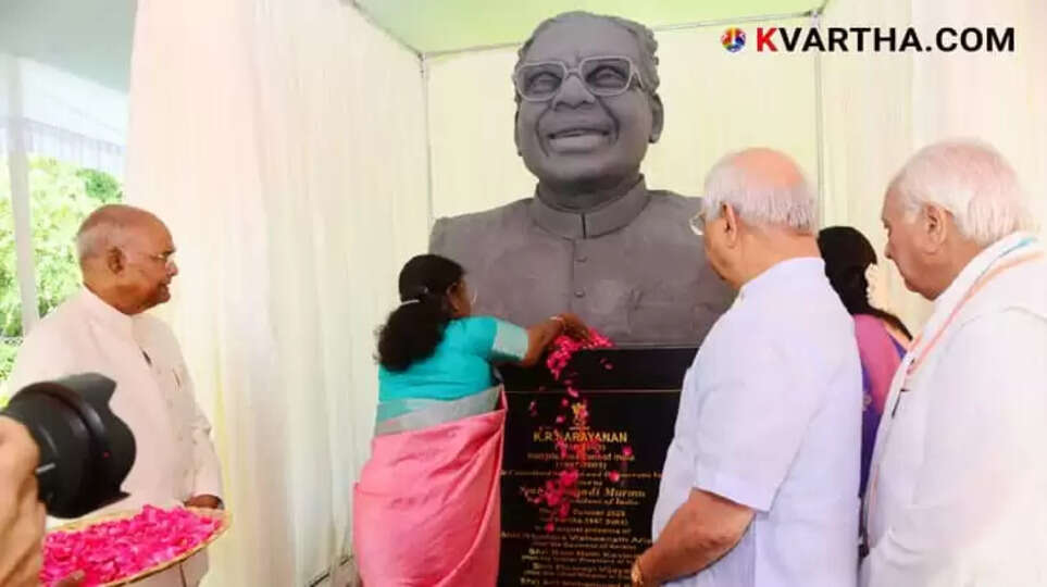 President Draupadi Murmu Unveils Former President K.R. Narayanan's Statue at Raj Bhavan