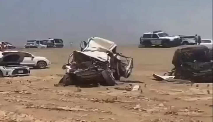 Video: 4 Died and 19 injured in car pile-up in Saudi Arabia, News, Gulf, Accident, Died, Road, Vehicle, Car, Truck, Injured, Hospital.