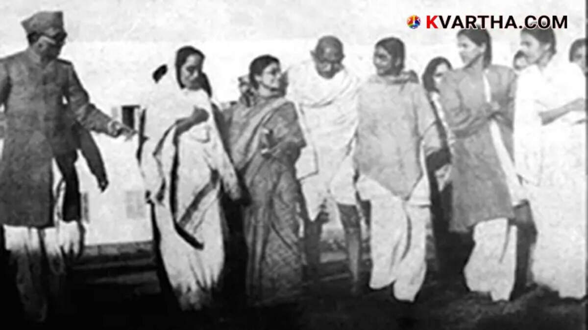 Mahatma Gandhi during his final moments before assassination