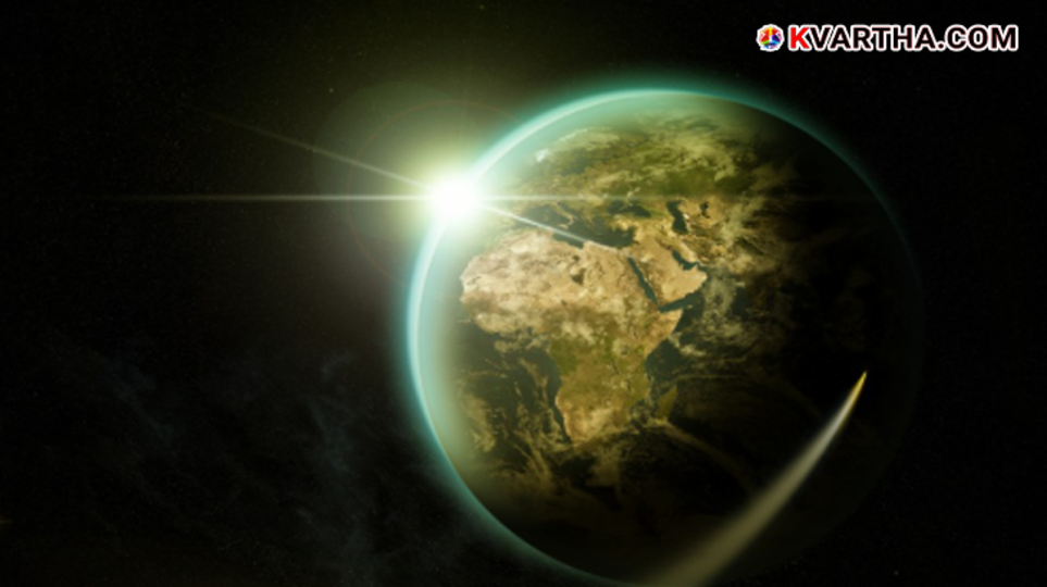 Artist depiction of interstellar comet 3I/ATLAS passing through the solar system