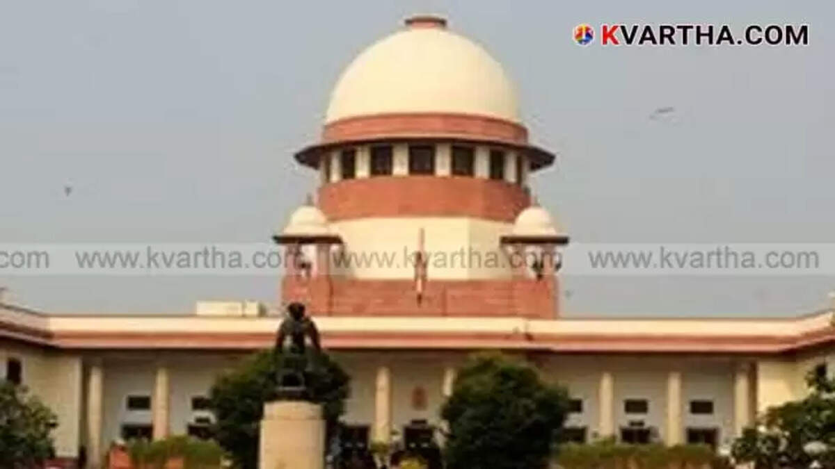 Supreme Court Stays Bombay High Court's Acquittal of Accused in Mumbai Train Blasts Case
