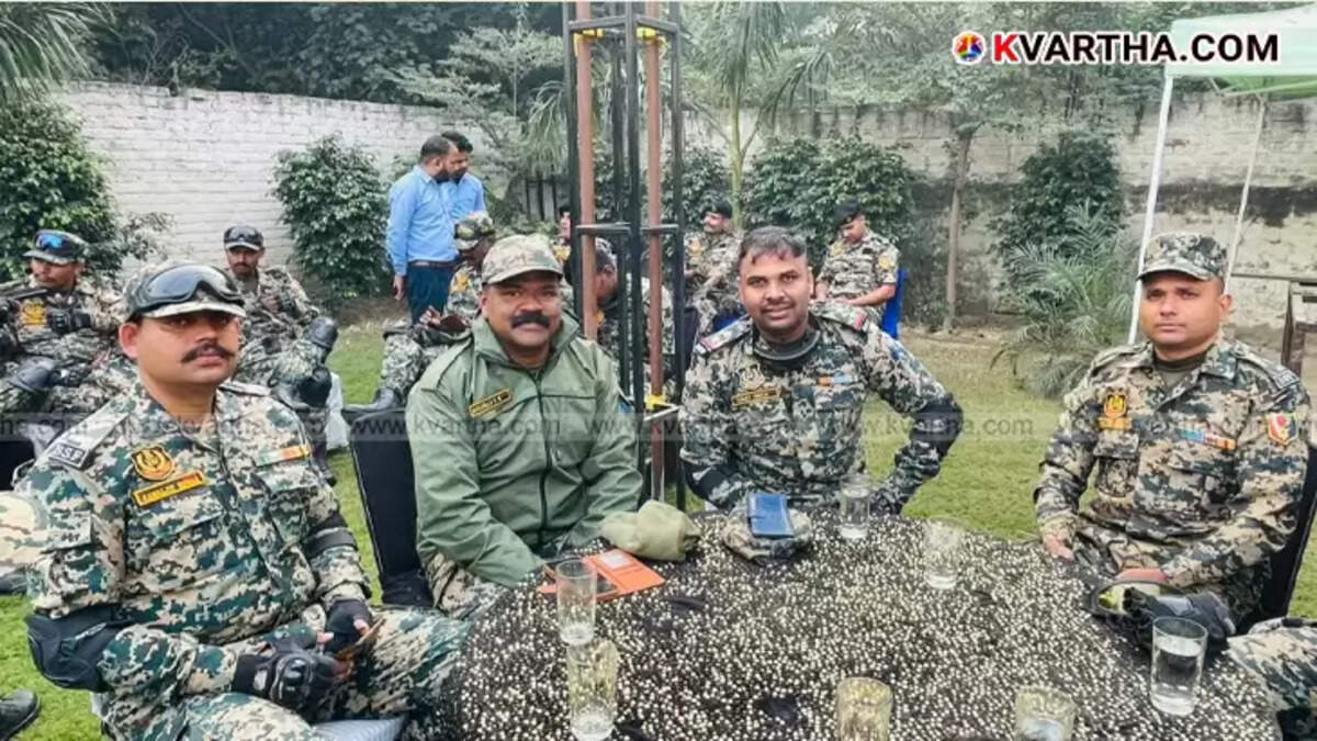 BSF Director General flagging off the motorcycle rally in Jammu.