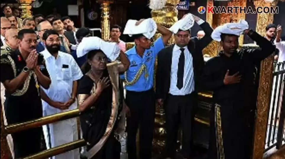 Rashtrapati Bhavan Deletes Photo of President Droupadi Murmu Praying at Sabarimala