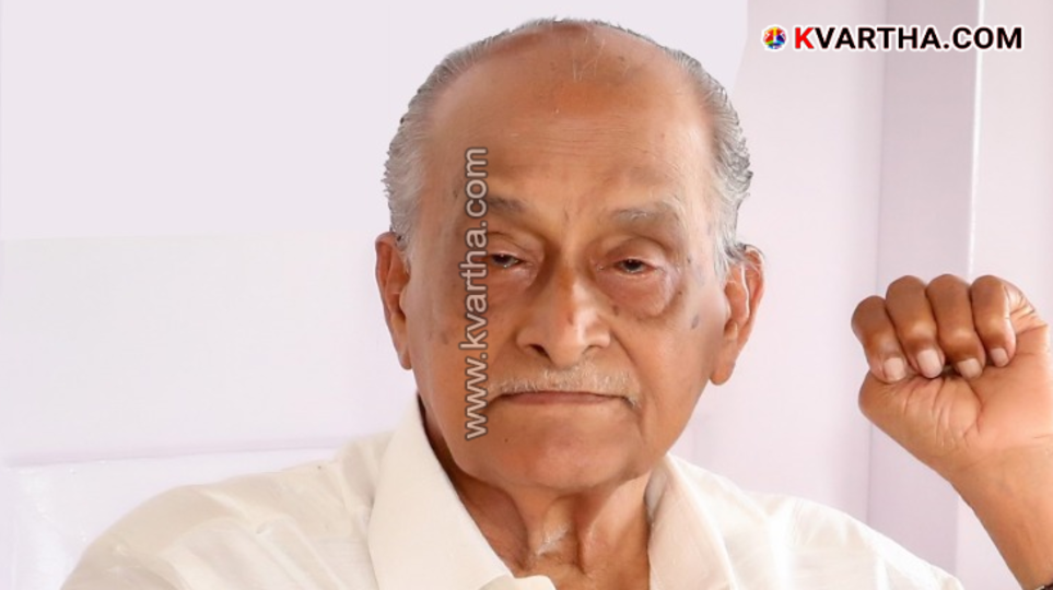 Photo of late industrialist Kallalathil Sreedharan