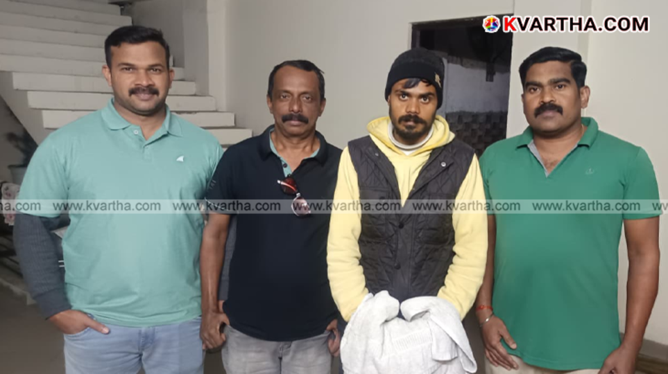  Kannur Cyber Police team with the accused arrested from Punjab.