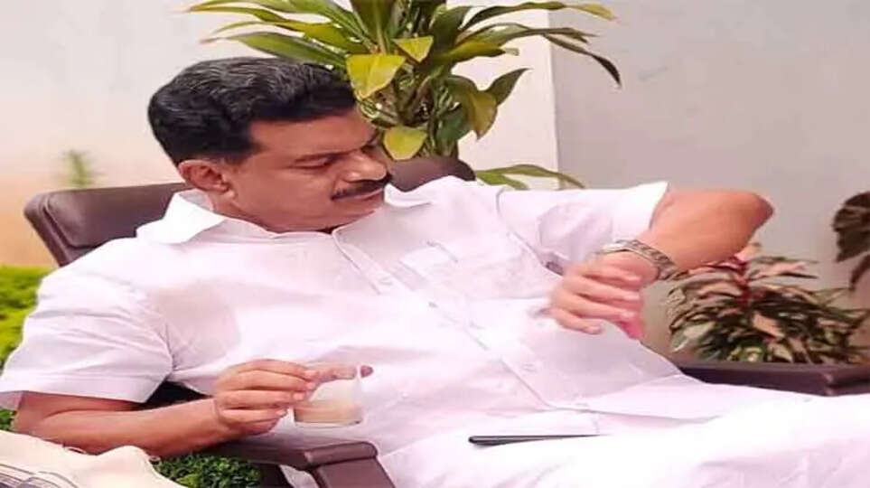 Will Anwar stick to CPM's new formula