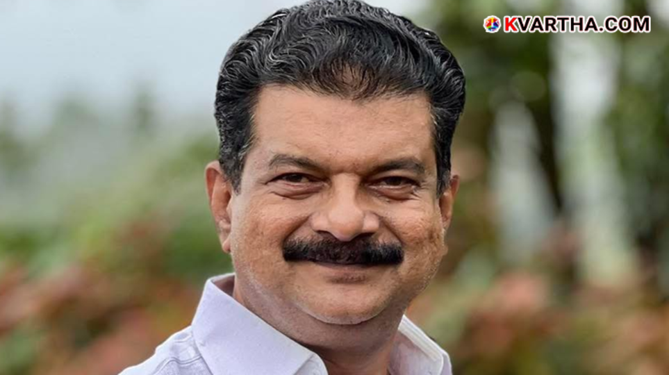 P.V. Anvar interacting with residents and fishermen in Beypore.