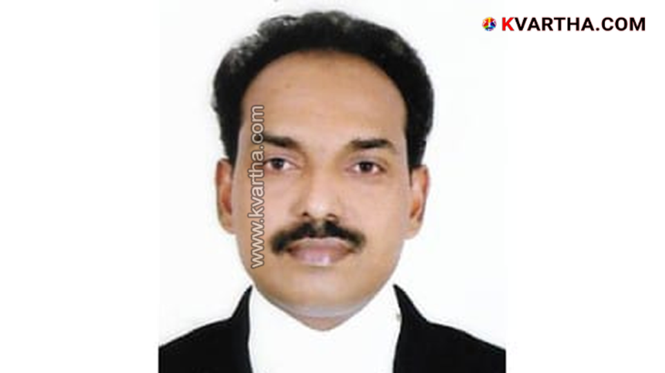 Advocate Kulathoor Jaising addressing media