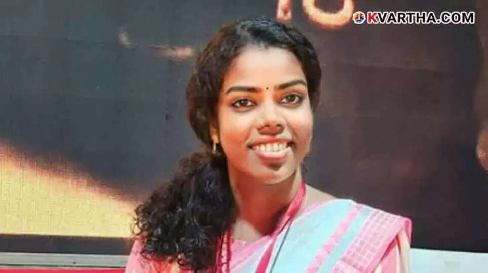 Image of Nimisha Raju, LDF candidate for local body election.