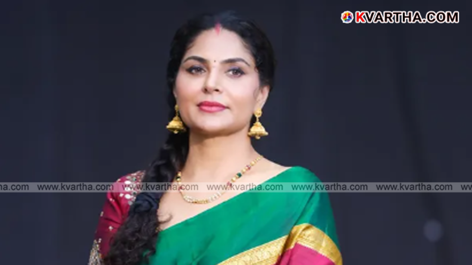 Actress Asha Sharath sharing an emotional memory during a media interview.